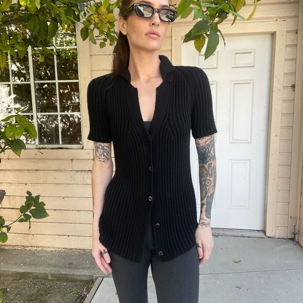 Gispa - Italian - Black Ribbed Short Sleeve Sweater